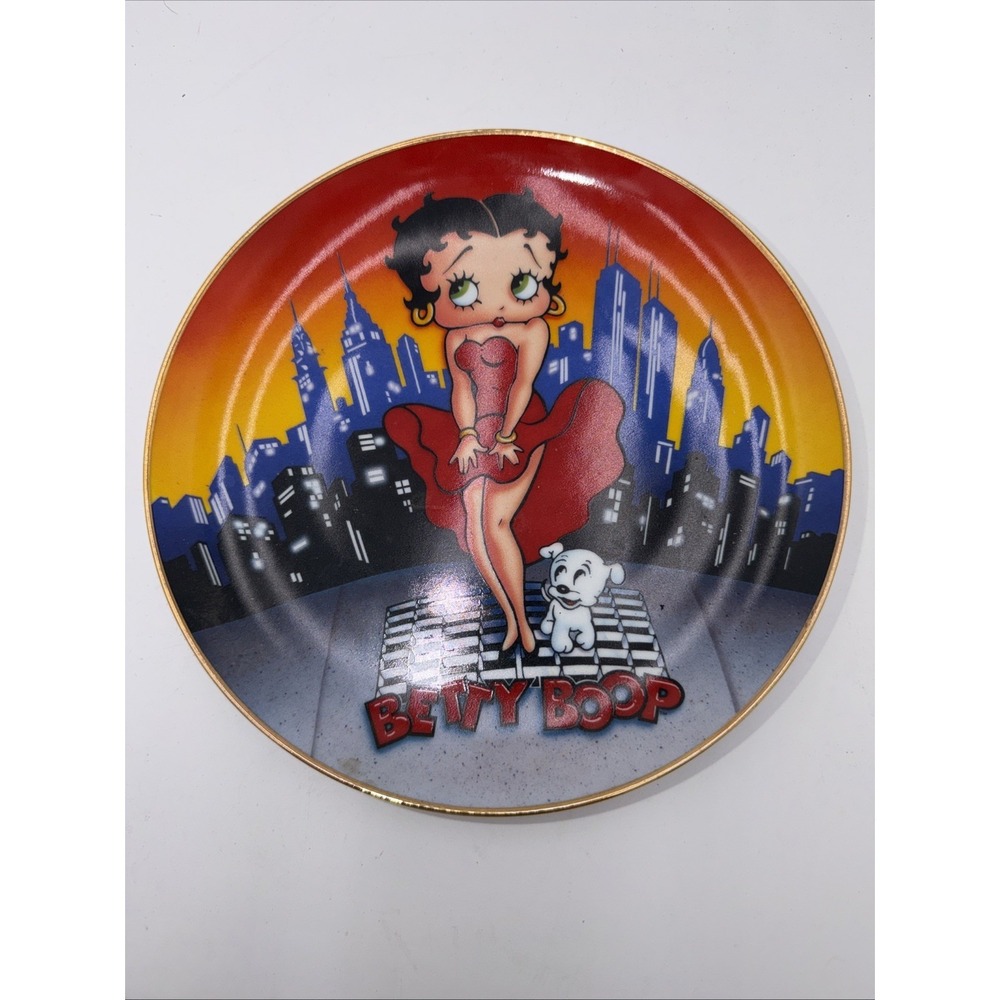 Vintage Danbury Mint Betty Boop Collector Plate The Toast of the Town 1993 F5922